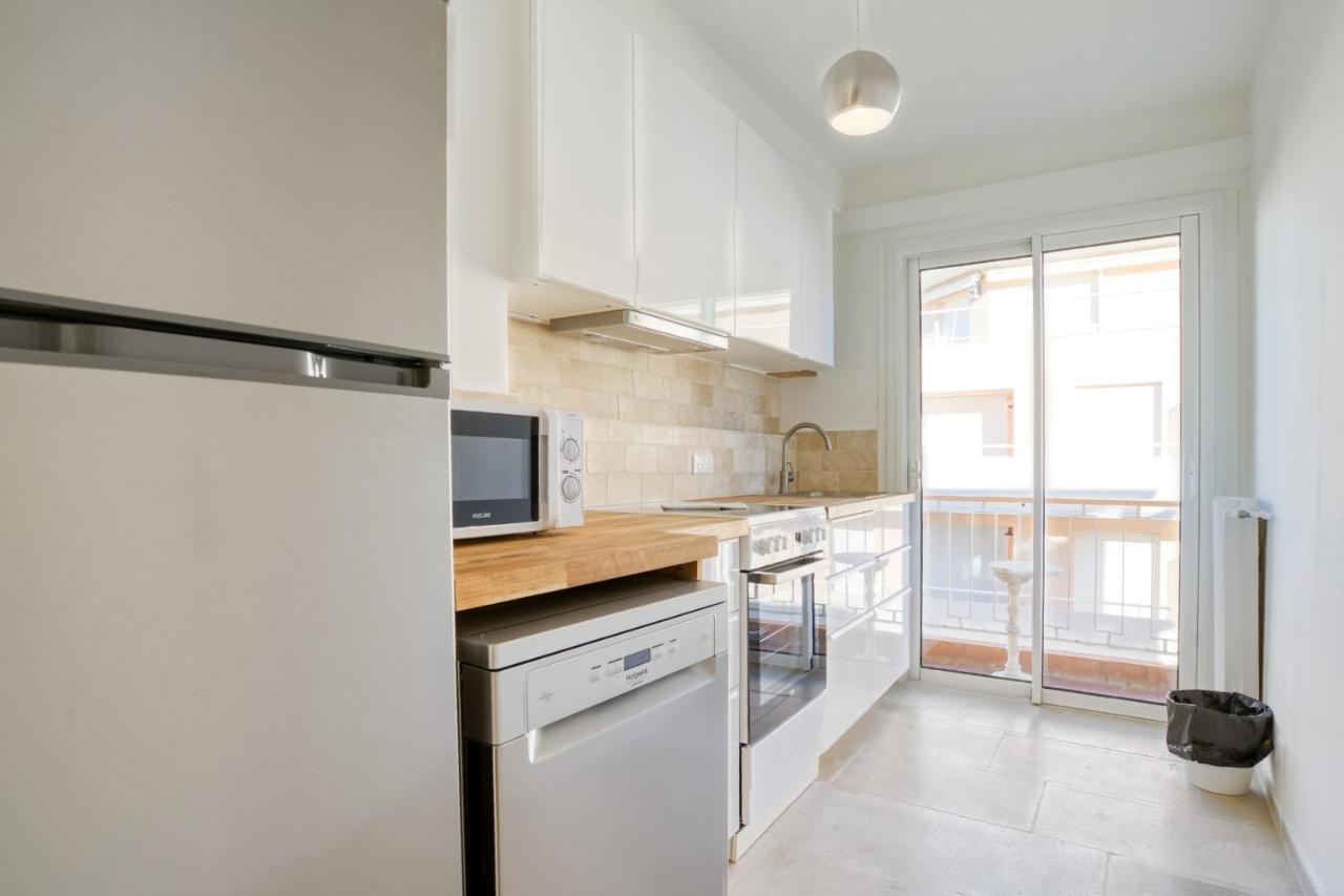 Appartement Bricka - Welkeys Антиб Екстериор снимка